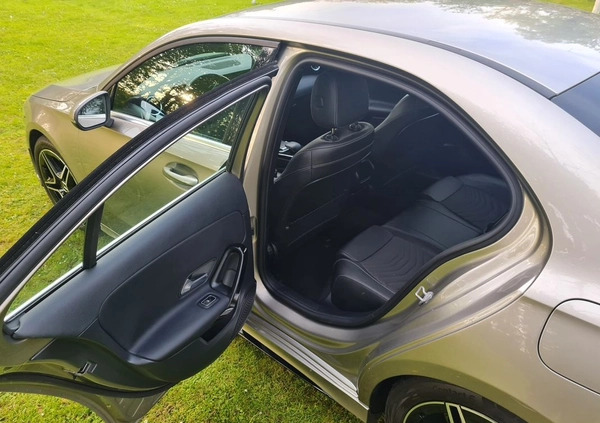Mercedes-Benz Klasa A cena 115000 przebieg: 89700, rok produkcji 2019 z Wejherowo małe 742